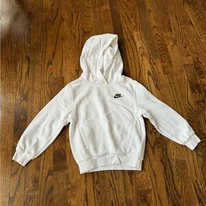 Nike All Kids Fit Sportswear Club Fleece Hoodie size XS white like new!